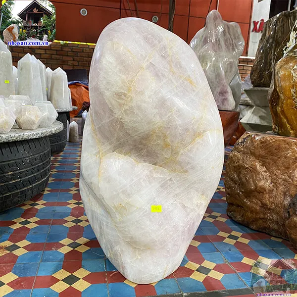 Trụ đá thạch anh hồng 59kg, cao 53cm x ngang 31cm x dày 28cm -T588