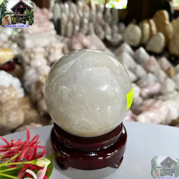 Quả cầu thạch anh trắng 7cm-0.53kg-QC1041