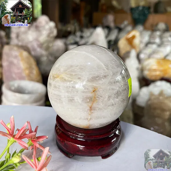 Quả cầu thạch anh trắng 6cm-0.34kg-QC1082