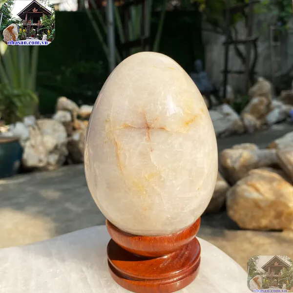 Quả trứng vàng - thạch anh hồng tự nhiên: Biểu tượng cho sự sinh sôi, nảy nở và thành công