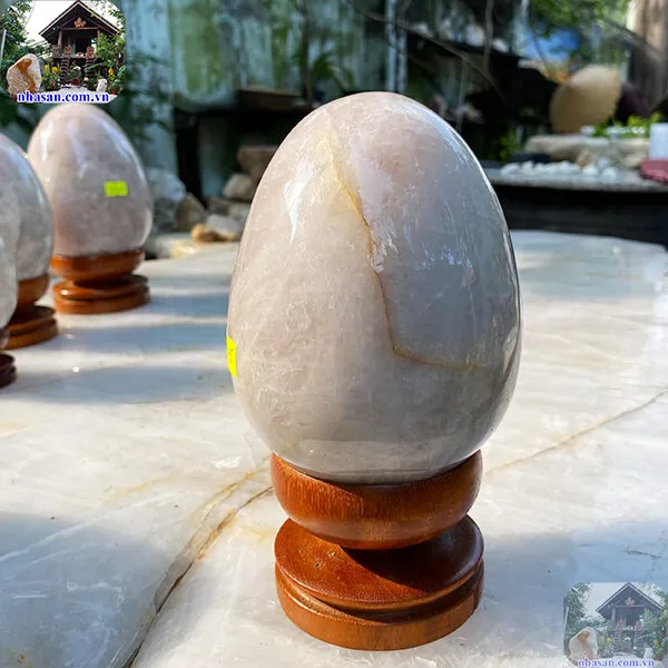  Trứng đá thạch anh phong thủy 1.9kg - Ý nghĩa và công dụng