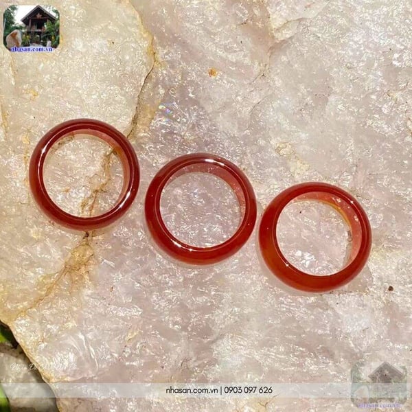 Nhẫn đá mã não đỏ - Bí quyết tăng tài lộc, may mắn thịnh vượng