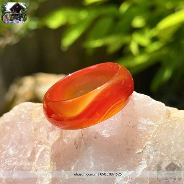 Nhẫn đá mã não đỏ - Bí quyết tăng tài lộc, may mắn thịnh vượng