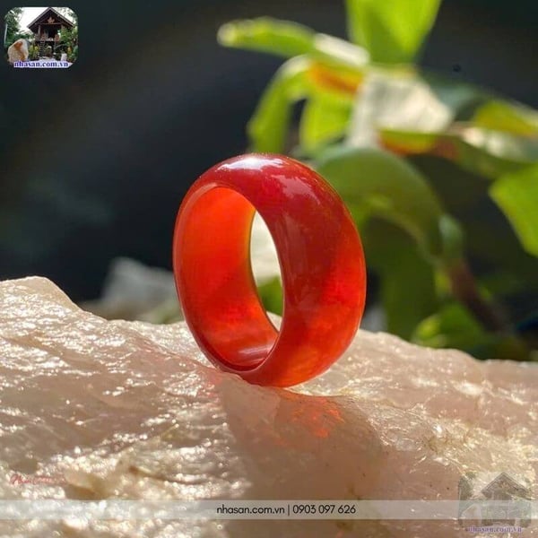 Nhẫn mã não đỏ tự nhiên – Thu Hút Tài Lộc, Vượng Khí