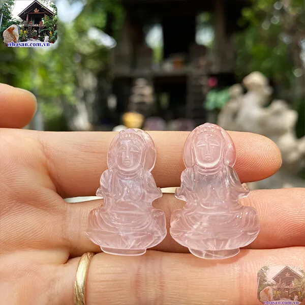 Mặt dây chuyền Phật Bà Quan Âm mang đến bình an giải trừ tai ách