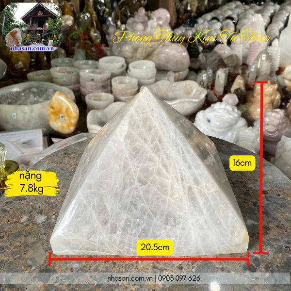 Đá phong thủy kim tự tháp nặng 7.8kg, cao 16cm x ngang 20.5cm - T715 