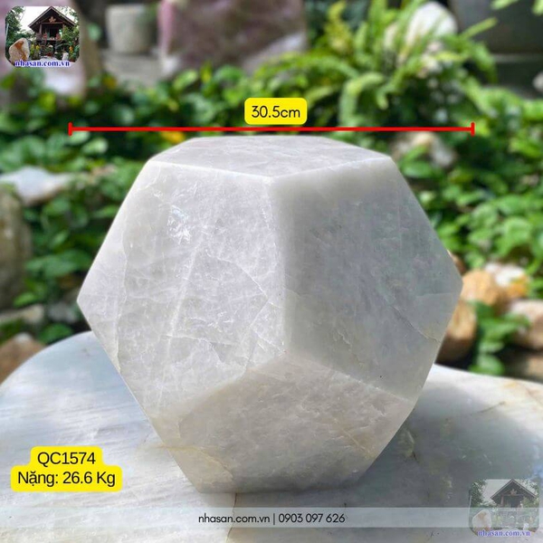 Quả cầu 12 mặt thạch anh trắng QC1574 - 26.6kg - 30.5cm