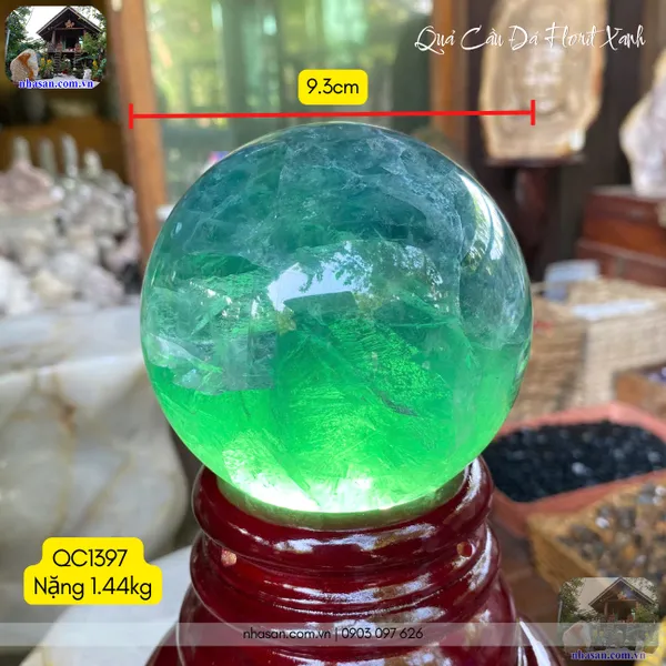 Quả cầu đá florit xanh 1.44kg-9.3cm-QC1397