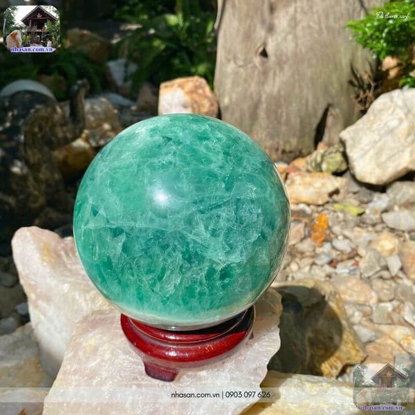 Quả cầu đá fluorite xanh QC1538 - 4.96kg - 14.5cm