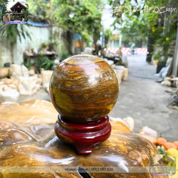 Quả cầu đá mắt hổ QC1401-1.16kg-8.9cm