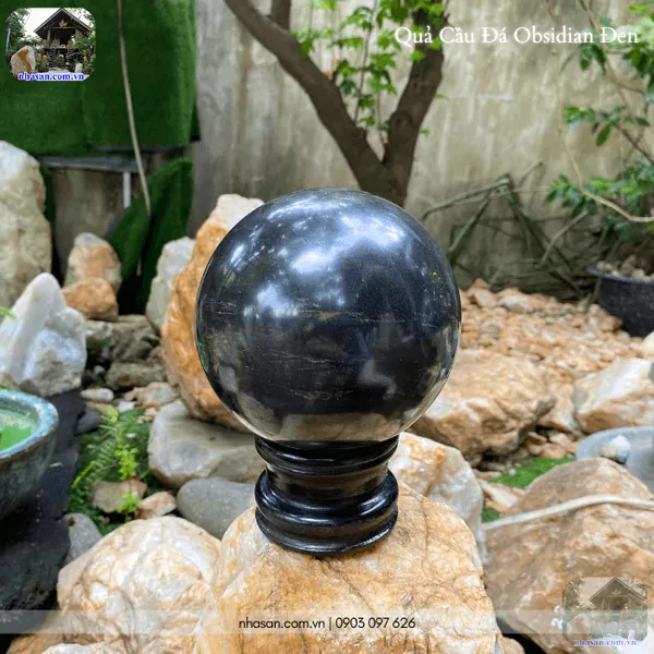 Quả cầu đá obsidian đen 3.7kg - 12cm - QC1419