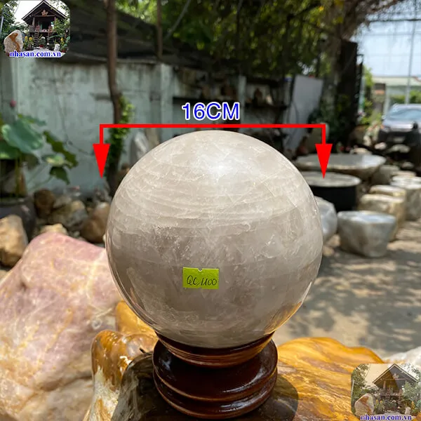 Quả cầu thạch anh trắng 16cm-5.8kg-QC1100