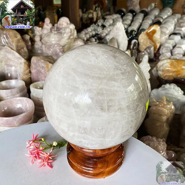 Quả cầu thạch anh trắng 16cm-5.8kg-QC1100