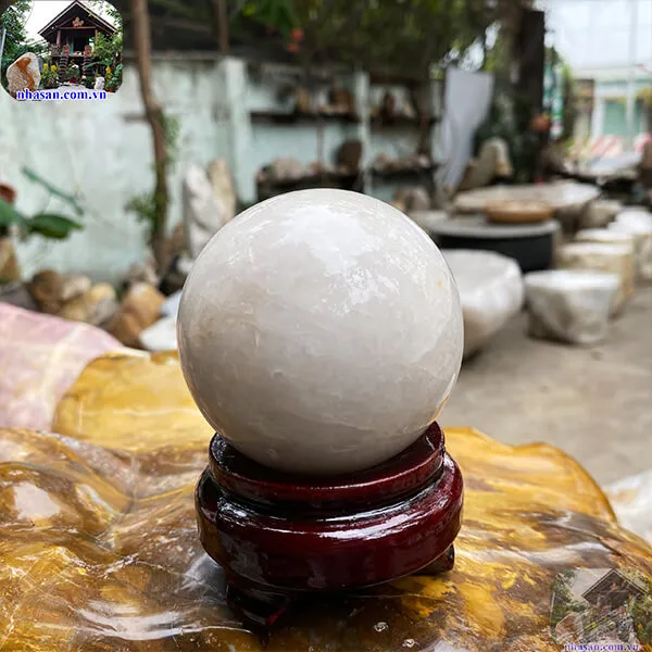 Quả cầu thạch anh trắng 7cm-0.53kg-QC1041