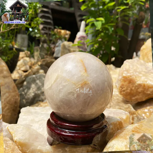 Quả cầu thạch anh hồng 10.4cm-1.46kg-QC1036