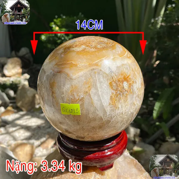 Quả cầu thạch anh màu vàng QC1273, đường kính 14cm, nặng 3.34kg