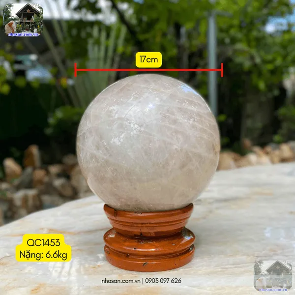Quả cầu thạch anh phong thủy 17cm - 6.6kg - QC1453