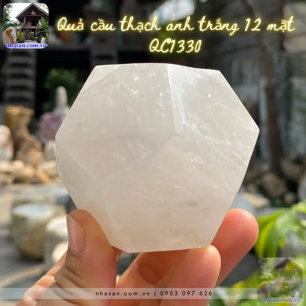 Quả Cầu Thạch Anh Trắng 12 Mặt QC1330, nặng 380gr, đường kính 7.5cm