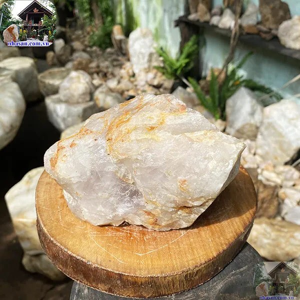 Đá thạch anh thô 2.3kg (11x15 cm) cho nhà bếp