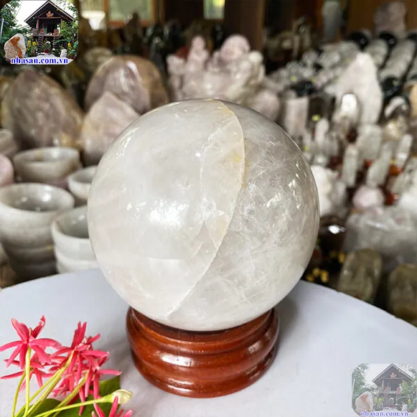 Quả cầu thạch anh trắng 13cm-3.36kg-QC1051