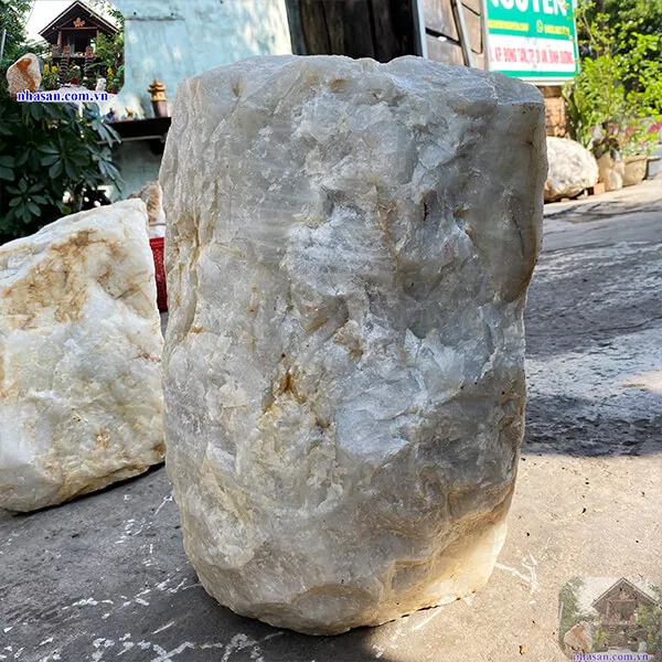 Đá thạch anh trắng thô khối 80kg-K160