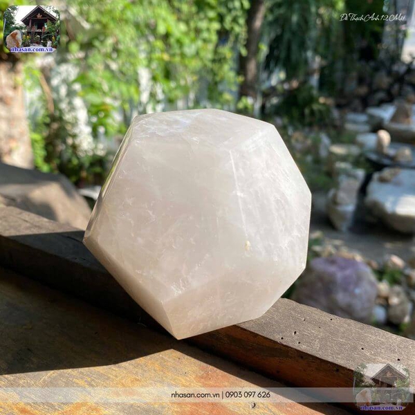 Đá thạch anh 12 mặt QC1509 - 860gr - 9.5cm