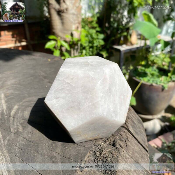 Đá thạch anh 12 mặt QC1515 - 1.12kg - 10.4cm
