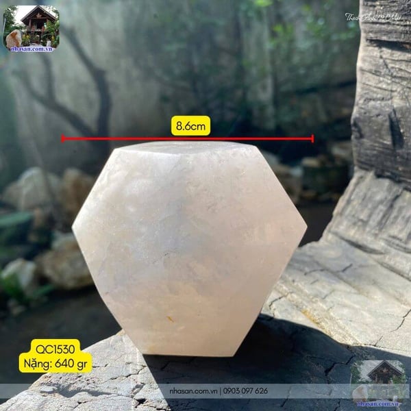 Đá thạch anh 12 mặt QC1530 - 640gr - 8.6cm
