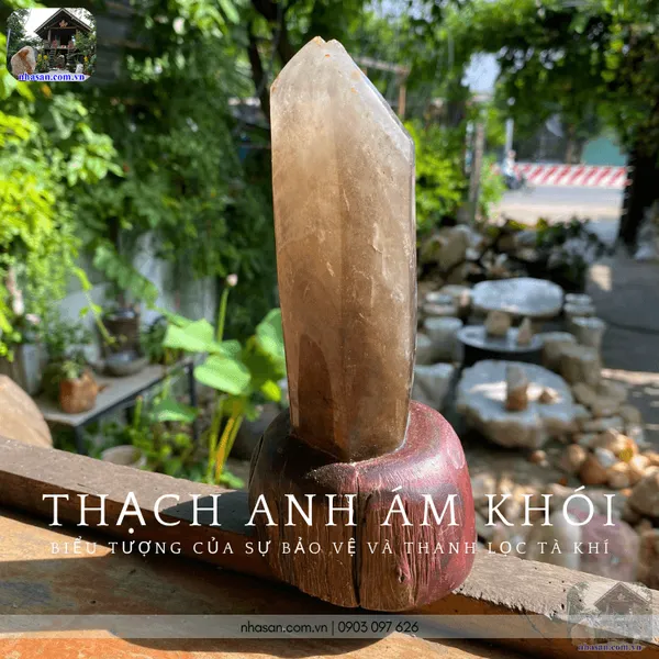 Trụ thạch anh ám khói 680gr cao 19cm - T736 