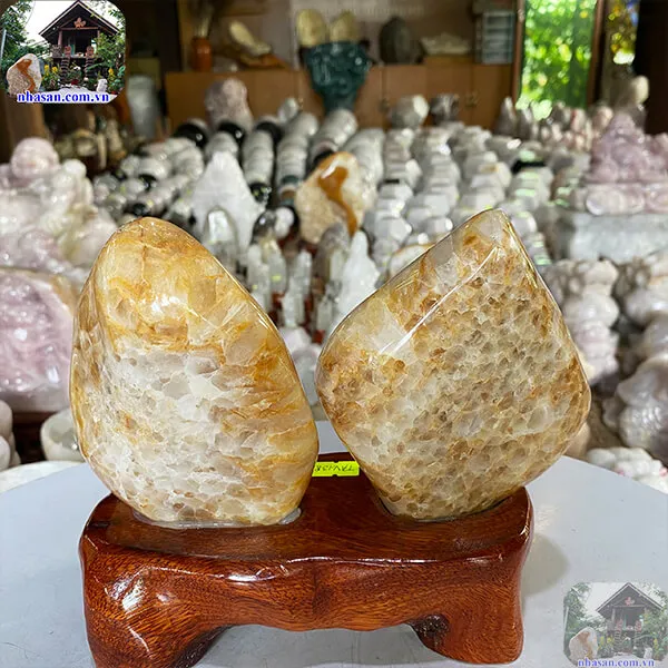 Thạch anh bông vàng 2.06kg (KT: 16.5 x 20 cm) - TAV138
