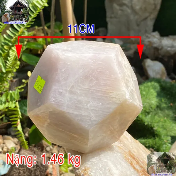 Thạch anh hồng 12 mặt cho người mệnh thổ - hỏa