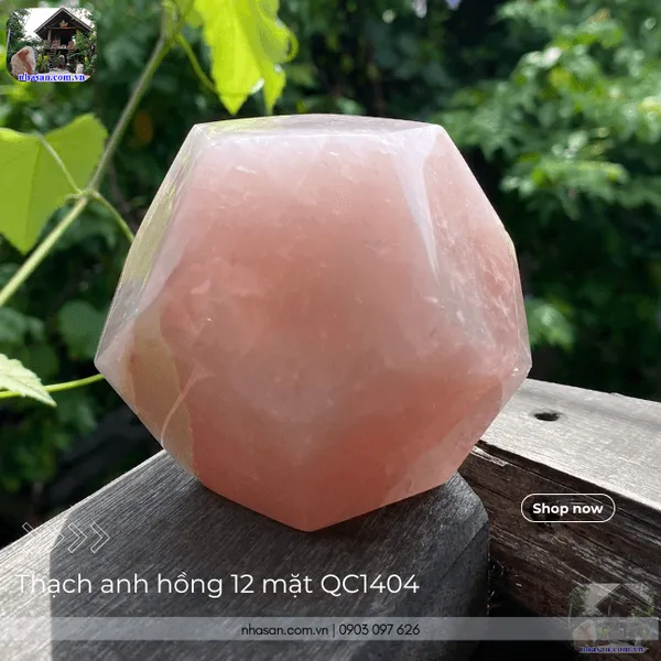 Thạch anh hồng 12 mặt QC1404 nặng 740gr, đường kính 9cm