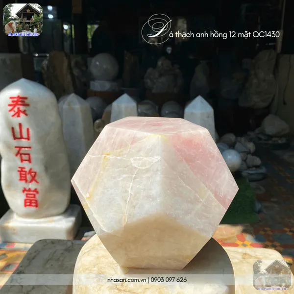 Đá thạch anh hồng 12 mặt QC1430 nặng 10kg, đường kính 19cm