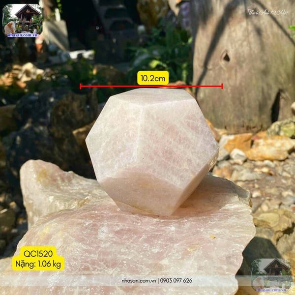 Đá thạch anh hồng 12 mặt QC1520 -1.06kg - 10.2cm