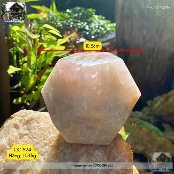 Đá thạch anh hồng 12 mặt QC1524 - 1.08kg - 10.3cm