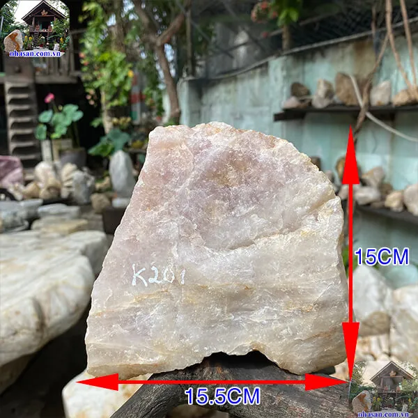 Thạch anh hồng giải pháp khử sóng từ cho gia đình bình an