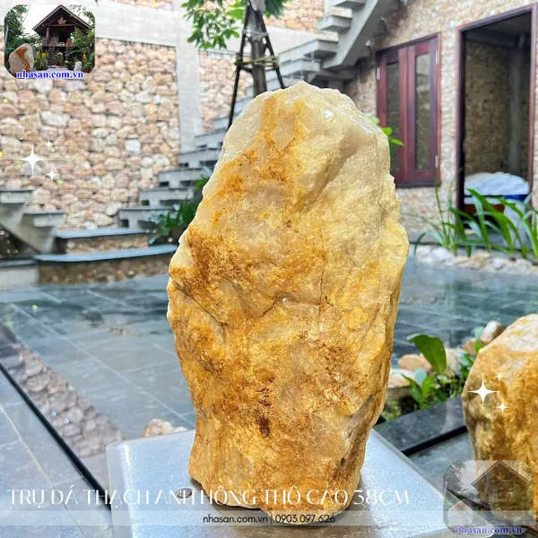 Trụ đá thạch anh hồng thô cao 38cm x ngang 24cm, hoành 72cm, nặng 26.2kg - K278A