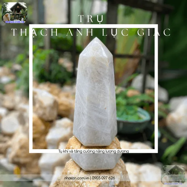 Trụ đá thạch anh lục giác nặng 6.6kg, cao 30cm x ngang 13.5cm - T732 