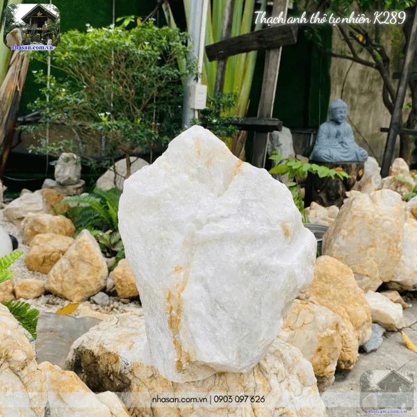 Thạch anh thô tự nhiên K289 nặng 12,9kg cao 29cm x ngang 25cm x dày 14cm