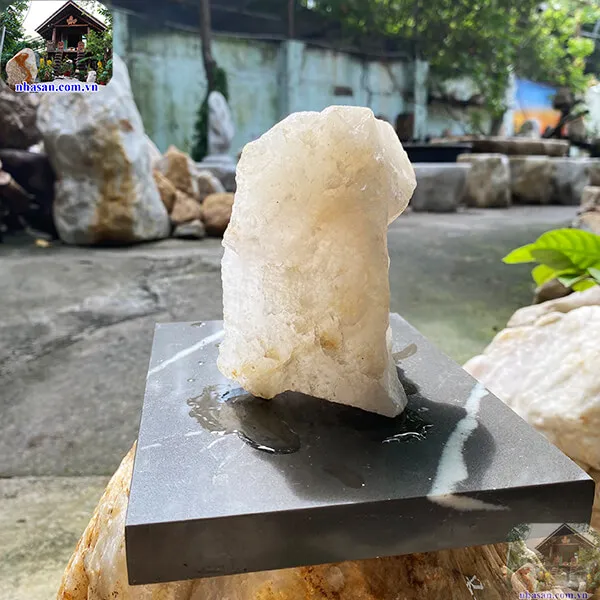 Đá thạch anh trắng thô 0.76kg (11x9.5 cm) tự nhiên vật phẩm phong thủy trang trí bàn làm việc 