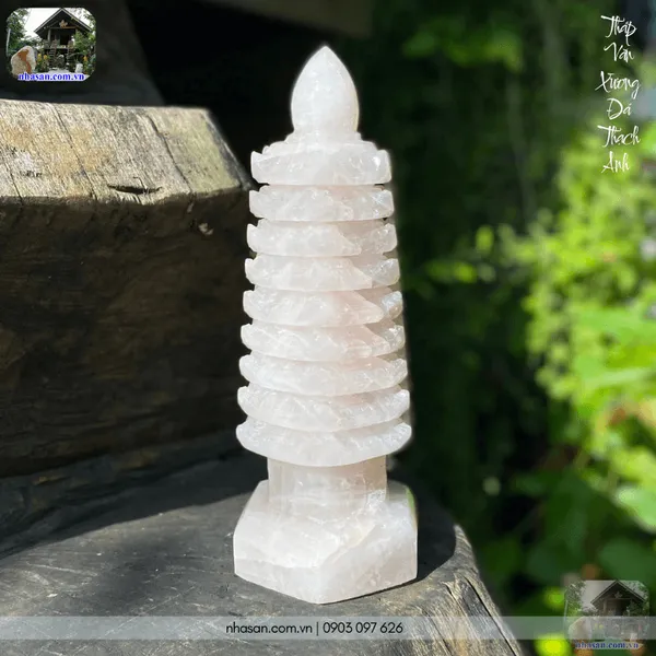 Tháp văn xương đá thạch anh nặng 2.04kg, cao 24cm - TVX11