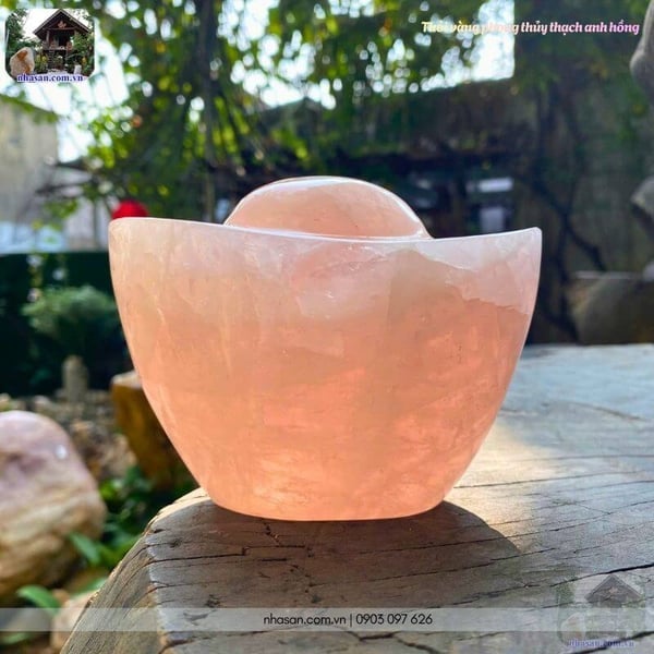 Thỏi vàng phong thủy thạch anh hồng TV50 1.16kg, dài 12.5cm x rộng 8cm x cao 9cm