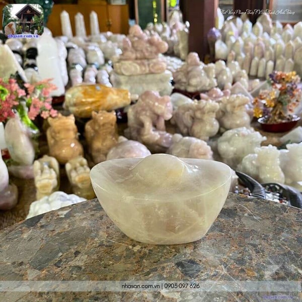 Thỏi vàng phong thủy TV57 thạch anh trắng 700gr, dài 11cm x rộng 7cm x cao 7cm