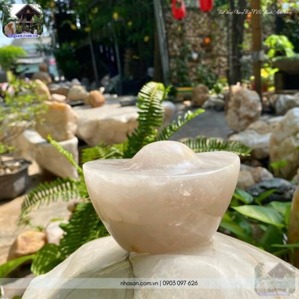 Thỏi vàng phong thủy TV57 thạch anh trắng 700gr, dài 11cm x rộng 7cm x cao 7cm