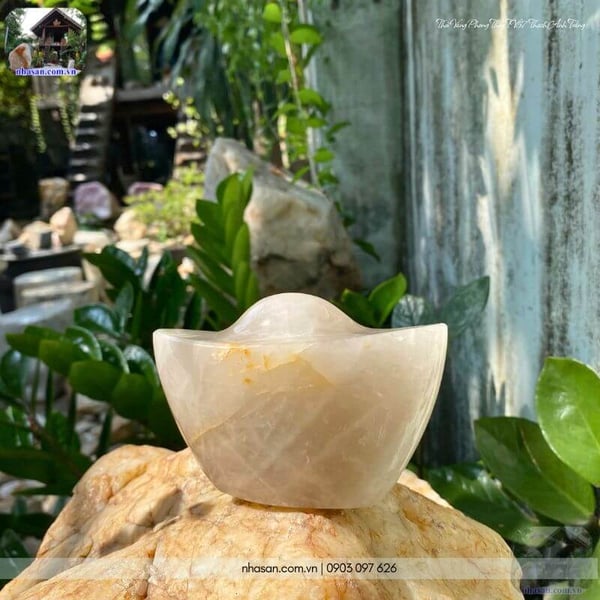 Thỏi vàng phong thủy TV57 thạch anh trắng 700gr, dài 11cm x rộng 7cm x cao 7cm