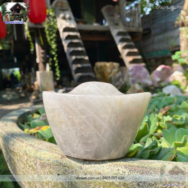 Thỏi vàng phong thủy TV58 thạch anh trắng 840gr, dài 11.5cm x rộng 7.5cm x cao 7.5cm