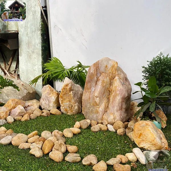Tiểu cảnh ban công sân thượng bằng đá phong thủy giúp đột phá không gian sống TC54