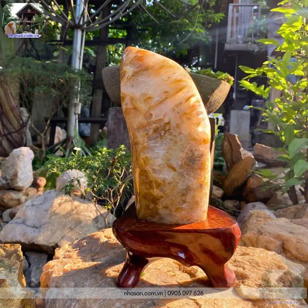 Trụ thạch anh bông vàng 7kg, cao 30cm x ngang 14cm x dày 10cm - TAV33