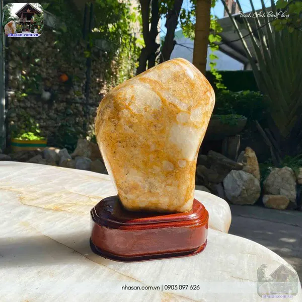 Trụ thạch anh bông vàng 8.2kg, cao 29cm x ngang 19cm - TAV88