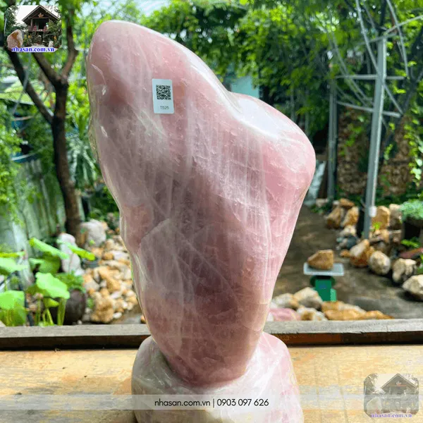 Trụ đá thạch anh hồng 16.8kg, cao 37.5cm x ngang 19.5cm x dày 17.5cm - T525